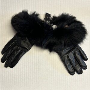 Elegant Black Fur-Trimmed Leather Gloves